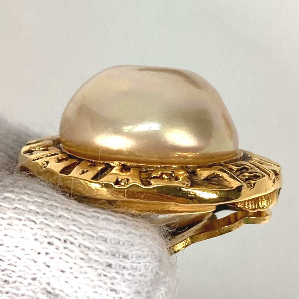Chanel Earring Metal Gold Vintage Round Logo Fake Pearl Women