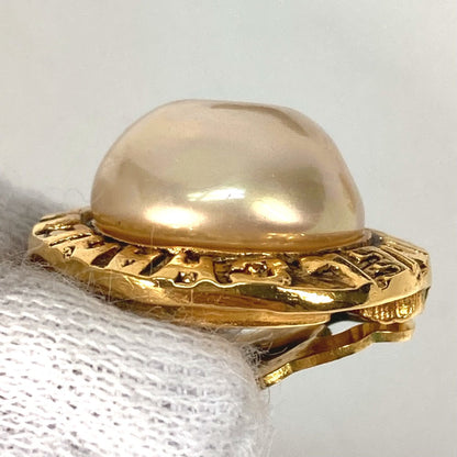 Chanel Earring Metal Gold Vintage Round Logo Fake Pearl Women