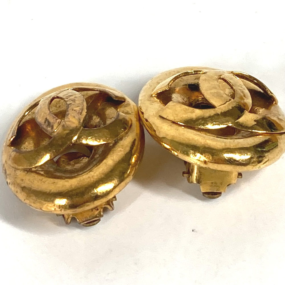 Chanel Earring Metal Gold Vintage Cc Coco Mark Women