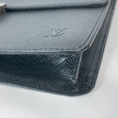 Louis Vuitton Business Bag M30782 Taiga Leather Black Taiga Selenga Mens