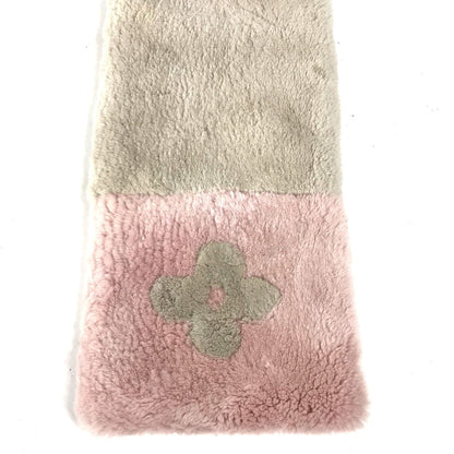 Louis Vuitton Scarf M70873 , Beaver Pink Lv Logo Fur Echarpe Lv In The City Women