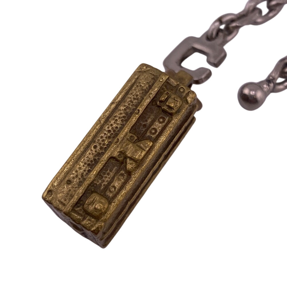 Louis Vuitton Key Ring Model Number Unknown Metal Gold Trunk Motif