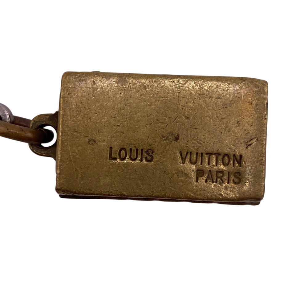 Louis Vuitton Key Ring Model Number Unknown Metal Gold Trunk Motif