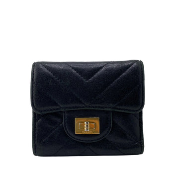 Chanel Tri-Fold Wallet A82723 Leather Black Compact Wallet 2.55 Matelasse Vstitch Chevron Women