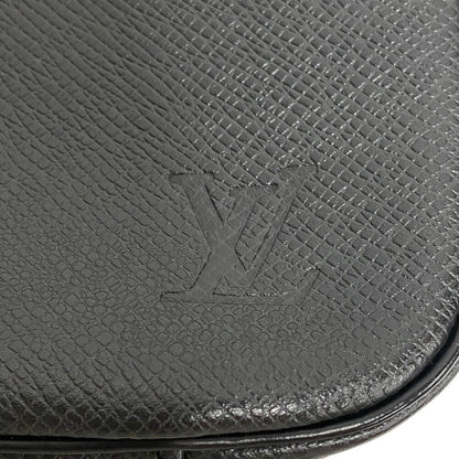 Louis Vuitton Business Bag M30212 Leather Black Taiga Truth Cracking Tat Gm