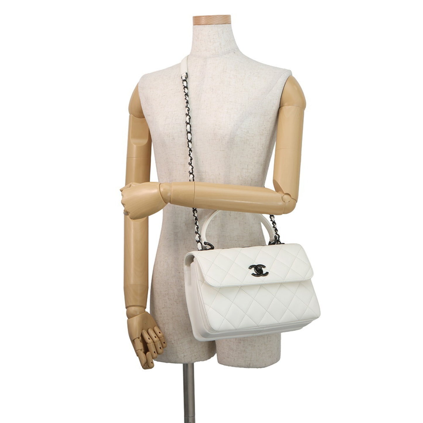 Handbag Leather By Chanel