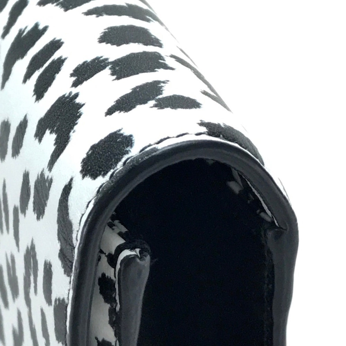 SAINT LAURENT Clutch Bag Leather