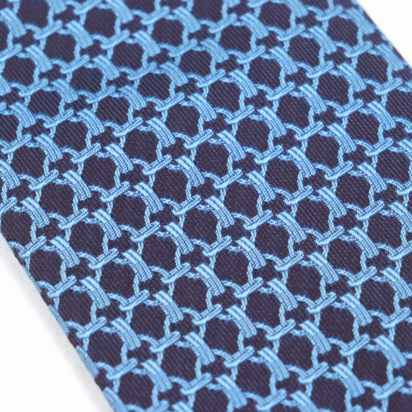 Silk cravat by Hermes