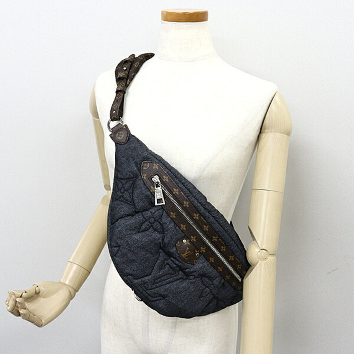 LOUIS VUITTON Crossbody Bag Shoulder Bag Nylon Leather