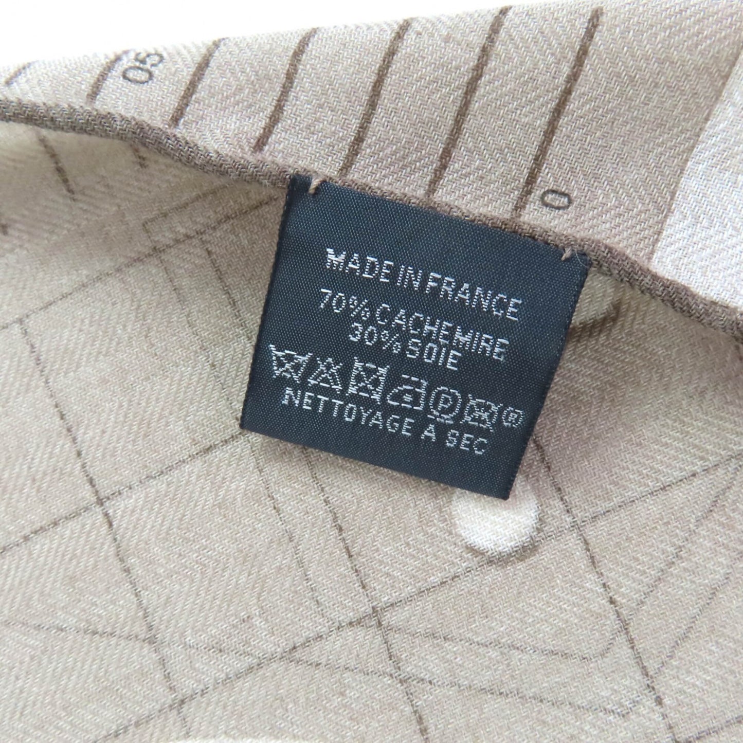 Hermes Stole Cashmere 70% Silk 30%