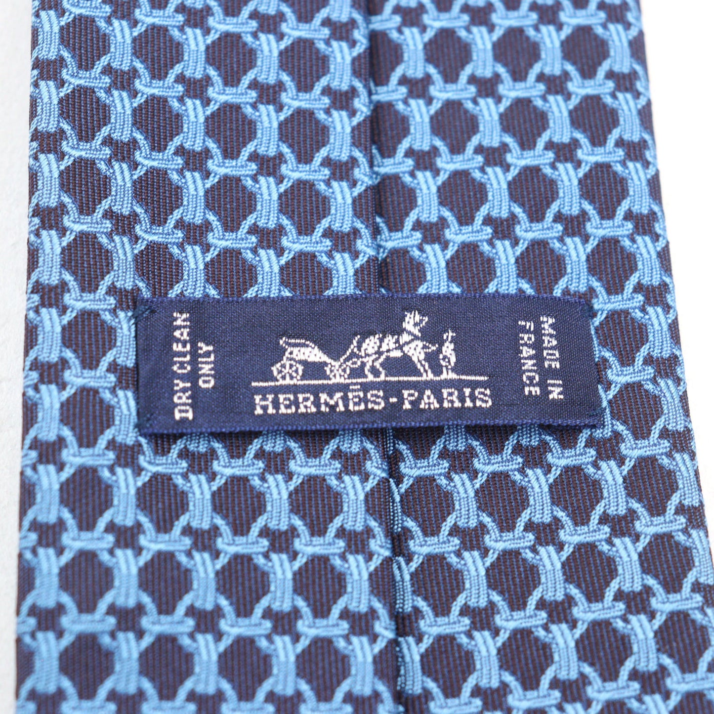 Silk cravat by Hermes
