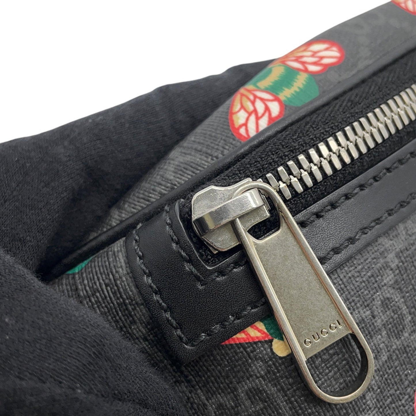 Sling Bag Gg Supreme Leather Gucci
