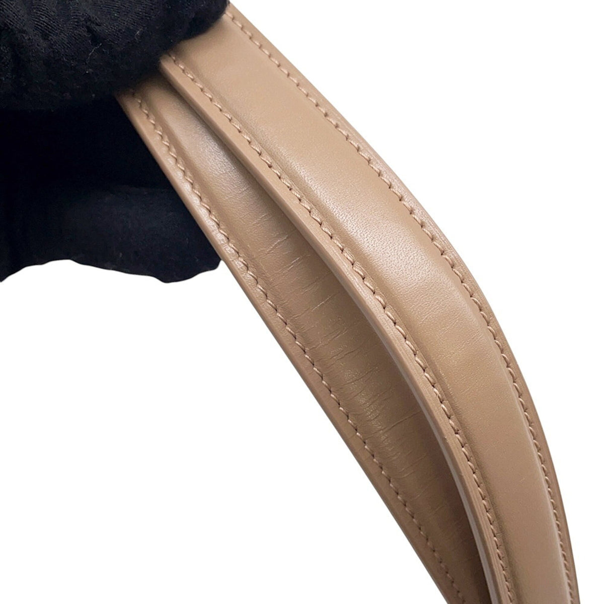 YVES SAINT LAURENT Handbag Leather