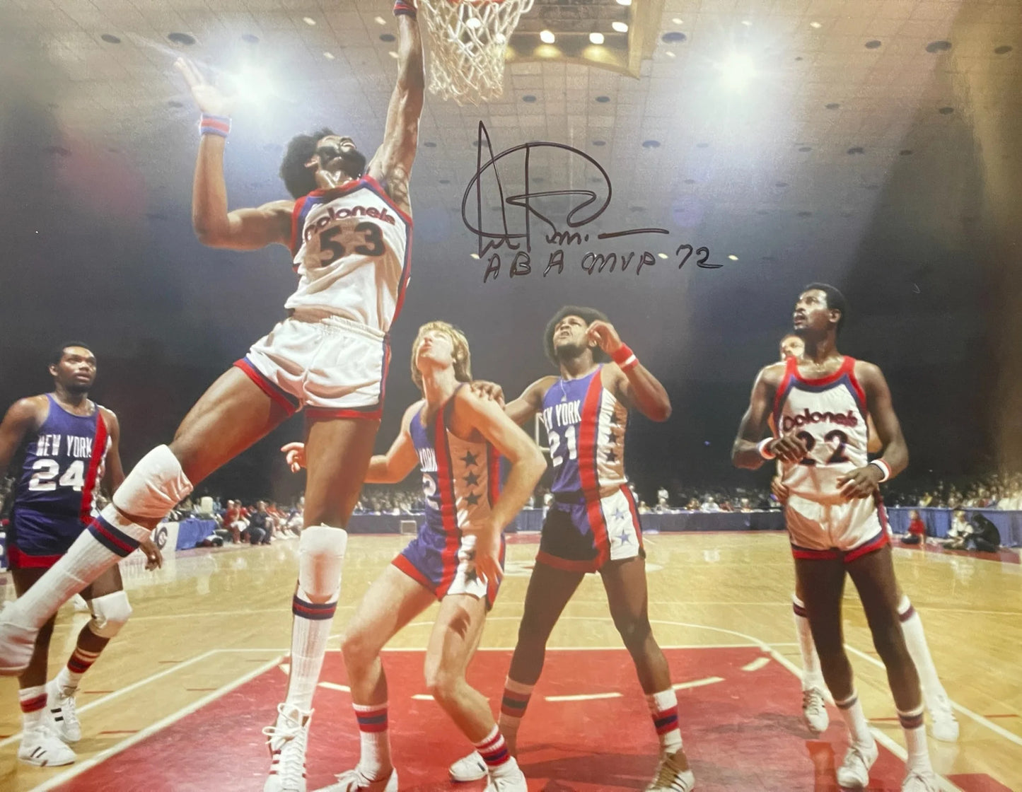 Artis Gilmore Autographed 16X20 Basketball Photo