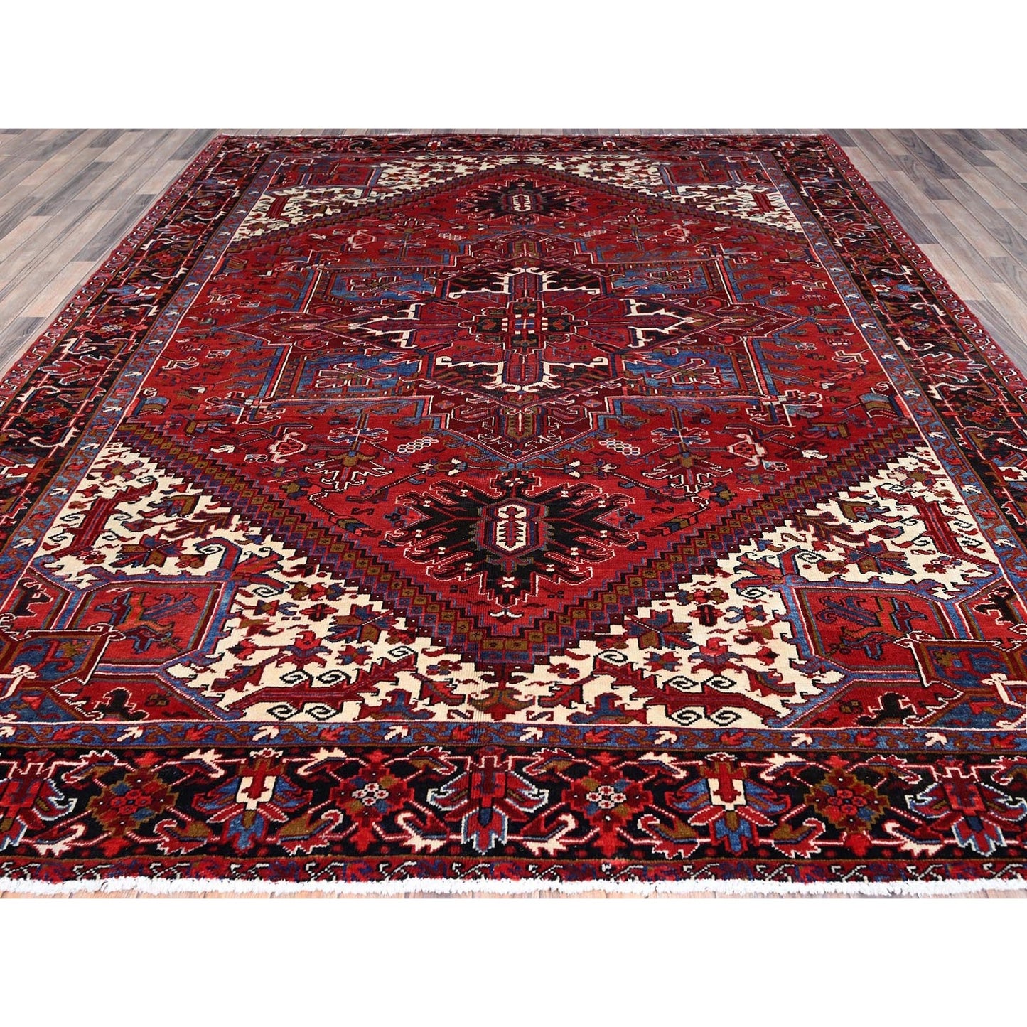 8'9"X10'10" Red Soft And Vibrant Wool Semi Antique Nomad Art Oriental Rug