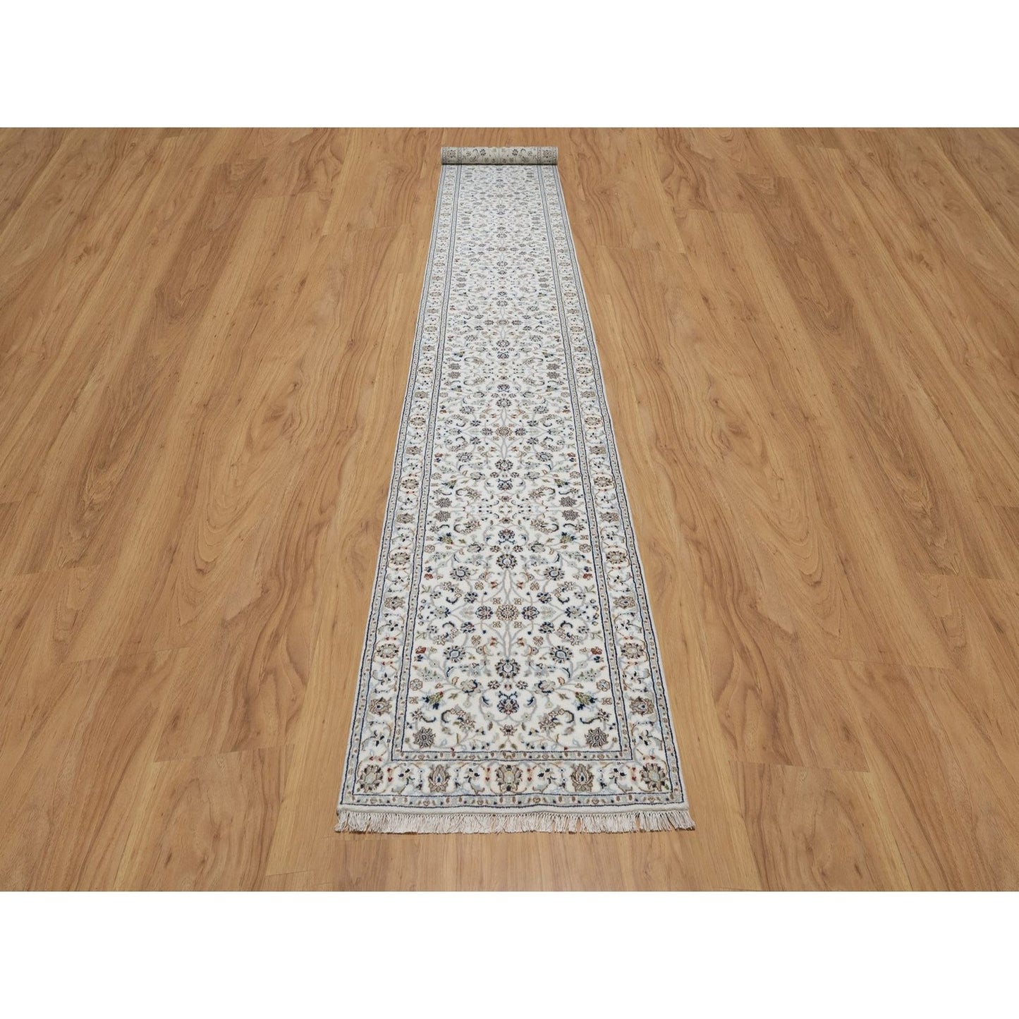 2'9"X18' Ivory Nain Flower Pattern Wool And Silk Hand Knotted Runner Rug