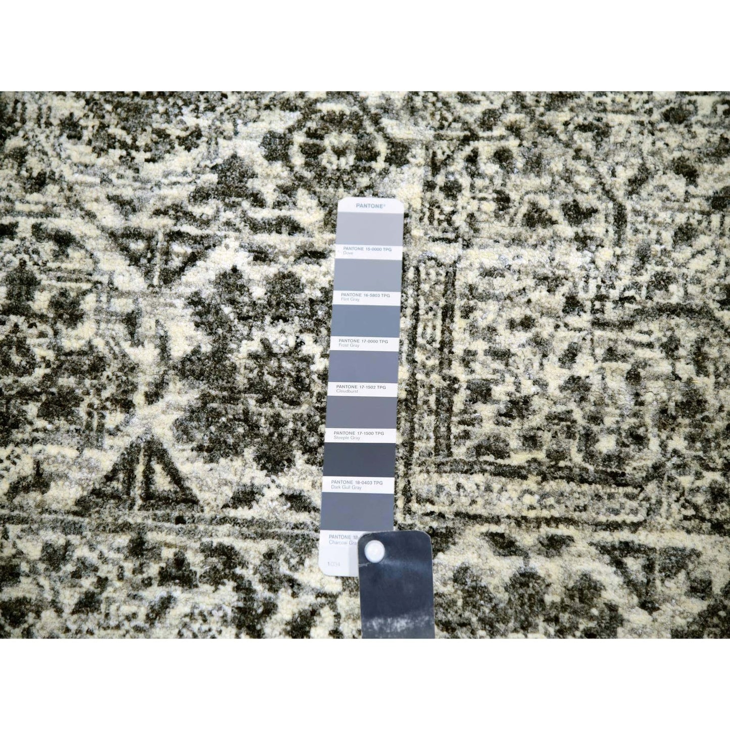 12'X12' Decorators White Hand Knotted Soft Wool Round Mamluk Dynasty Rug