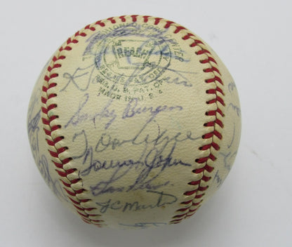 1966 Chicago White Sox Team Multi-Signed/Autographed (31) Oal Baseball 196360
