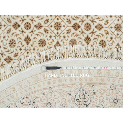 6'3"X6'3" Ivory 250 Kpsi Wool Hand Knotted Herrita Design Round Rug
