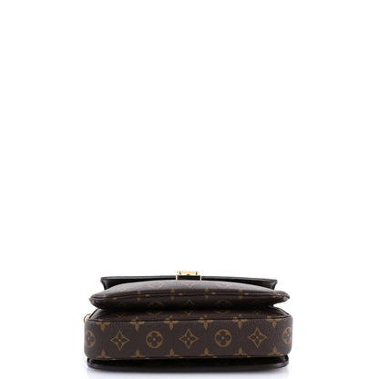 Louis Vuitton Pochette Metis Monogram Canvas