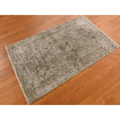 3'2"x5'1" Gray Broken Zoroastrian Design Hand Knotted Wool and Silk Rug