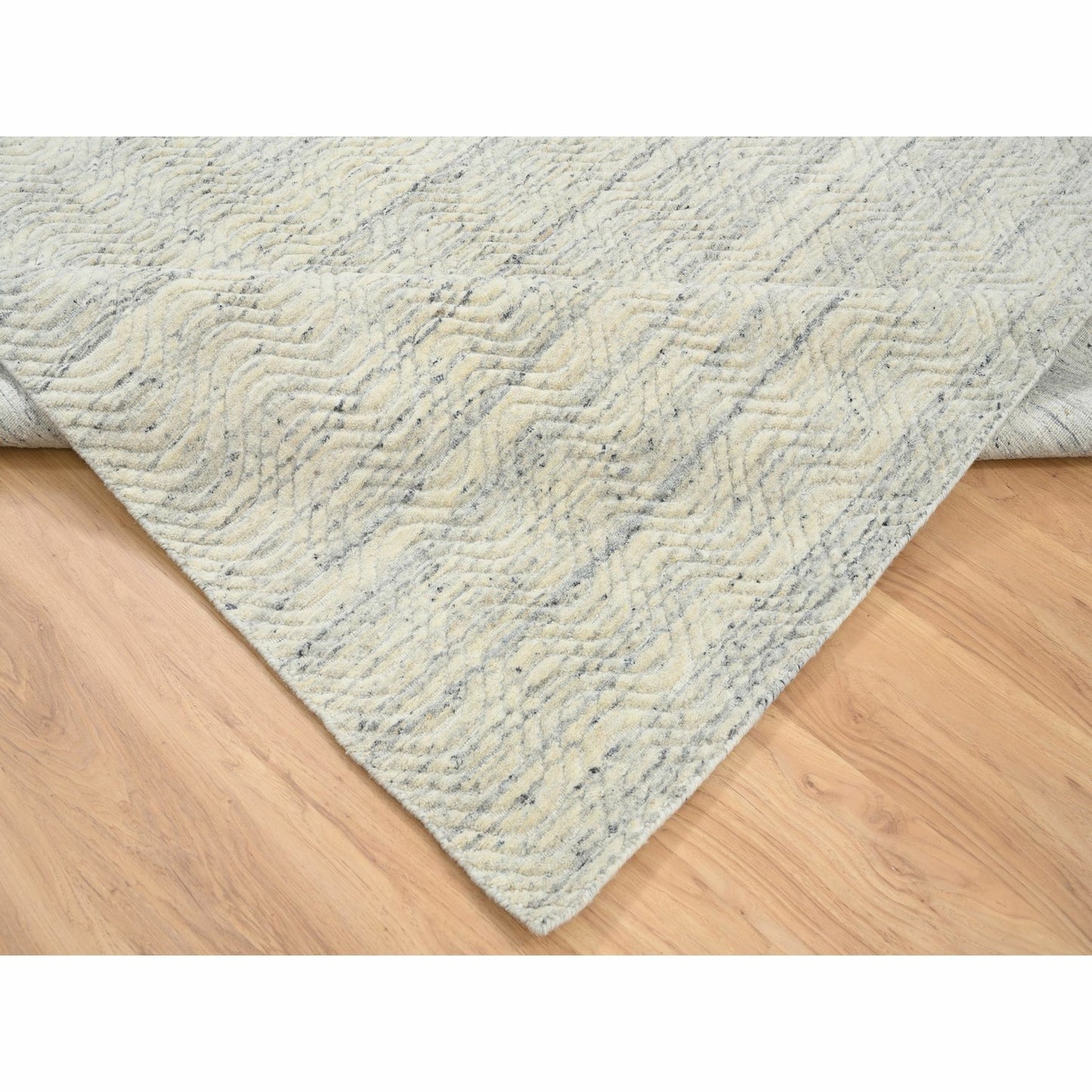 5'10"X9' Beige Variegated Textured Modern Design Wool Hand Loomed Rug