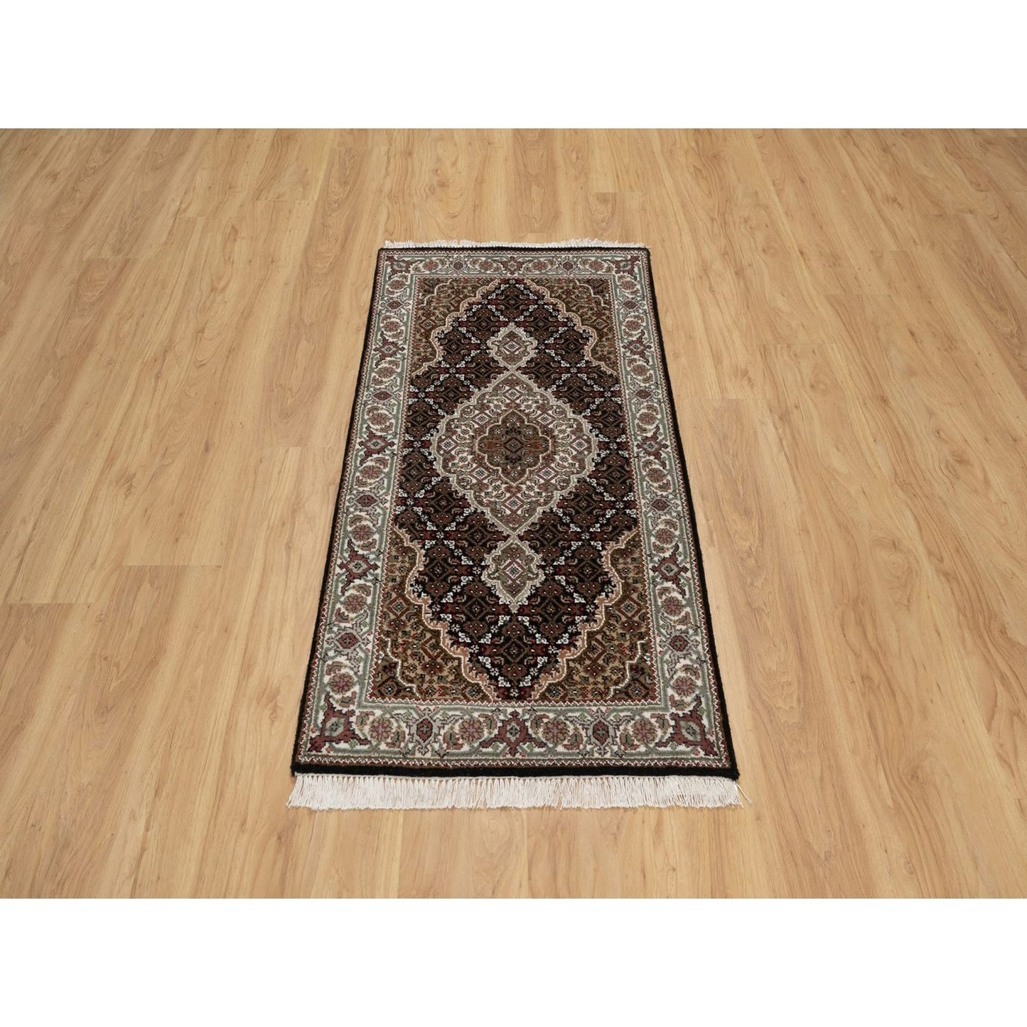 2'5"X4'8" Black Tebraz Mahi With Medallion Design Rug Wool Hand Knotted