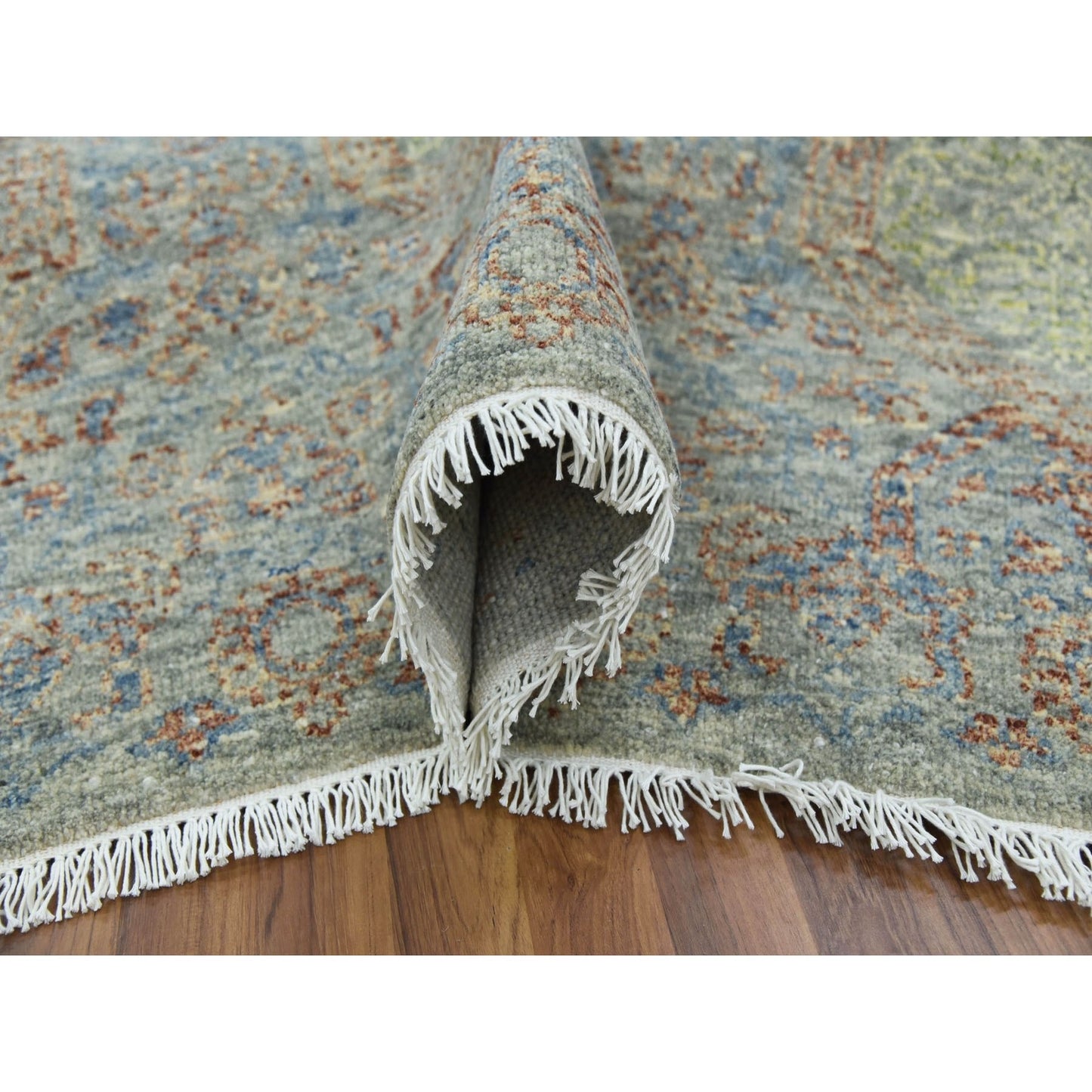 Oriental Rug - 10'x14'2" Hand Knotted - Obscured and Subtle - Wool