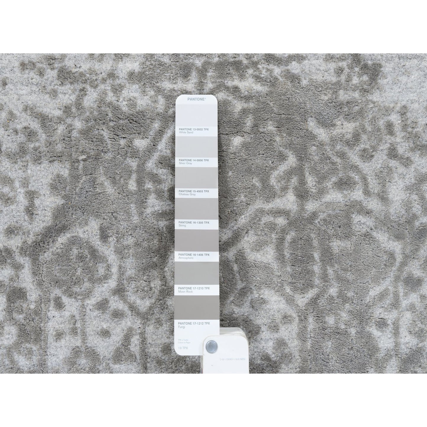 2'7"x7'9" Wool and Pure Silk Hand Knotted Gray Broken Farsian Runner Rug