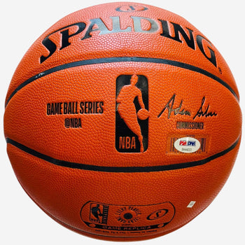 Oscar Robertson Autographed Spalding Basketball (Psa)