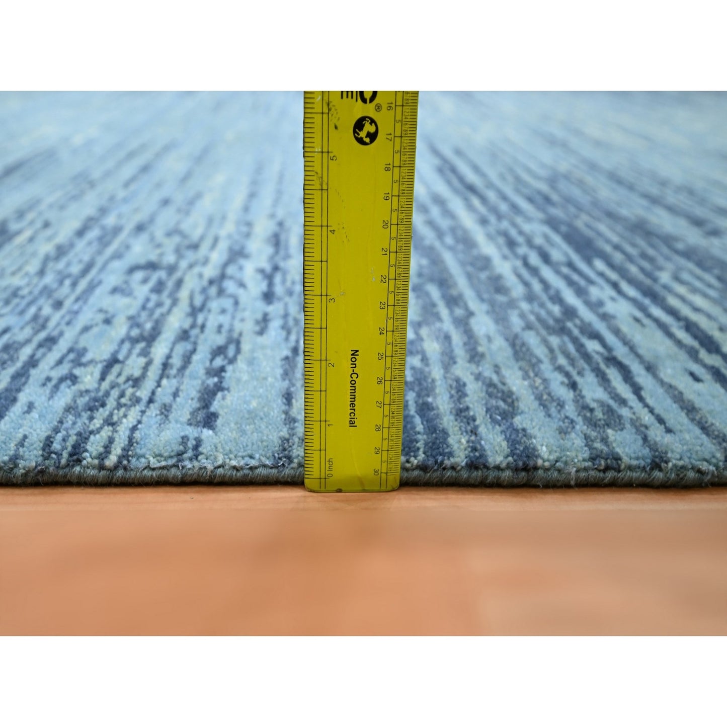 9'X12'3" Cerulean Blue Pure Wool Horizontal Ombre Design Hand Knotted Rug