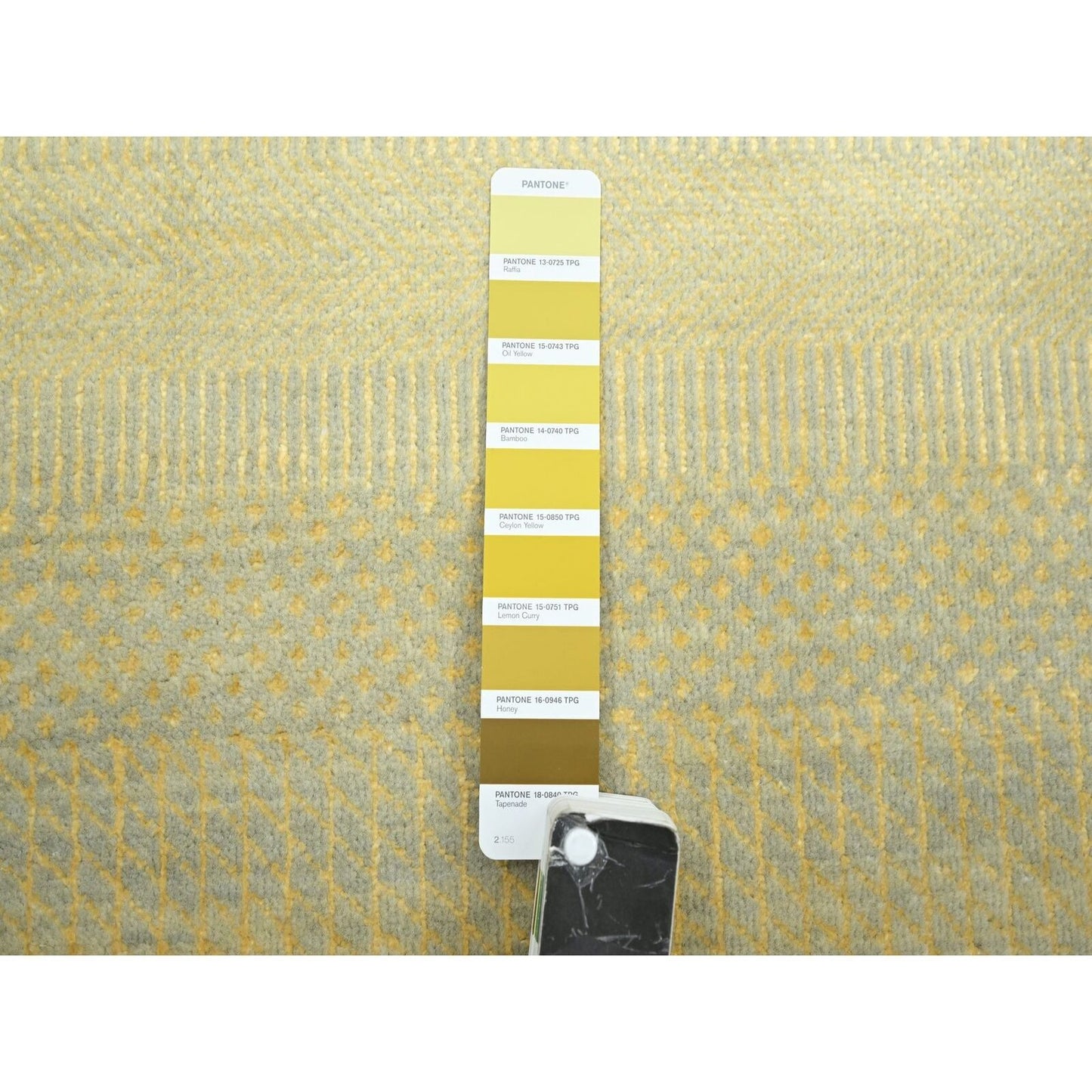 7'10"X7'10" Yellow Modern Grass Design Hand Knotted Wool-Silk Round Rug