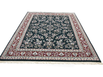 Traditional Floral Design Oriental Rug