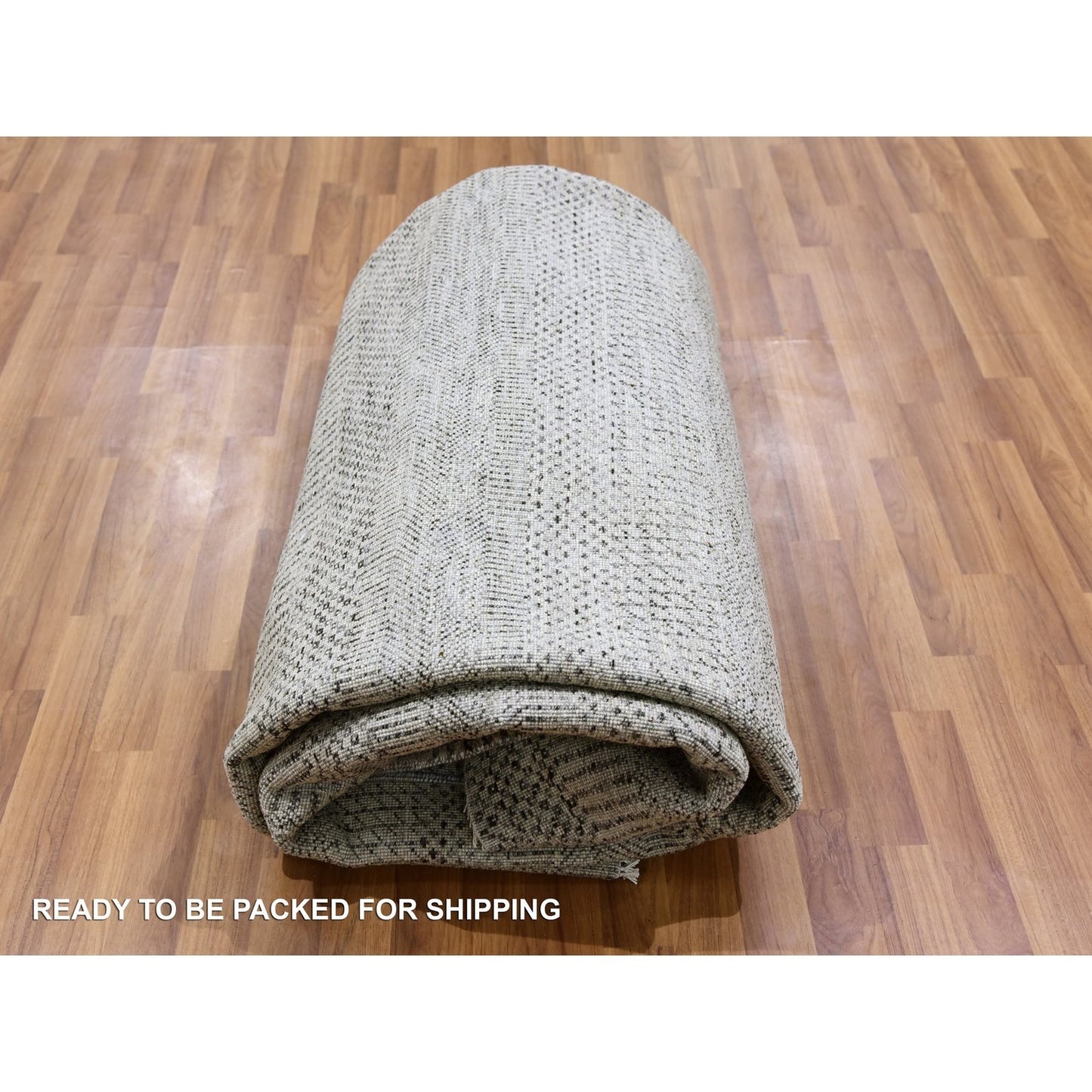 8'X8' Silver Gray Grass Design Undyed 100% Wool Hand Knotted Square Rug