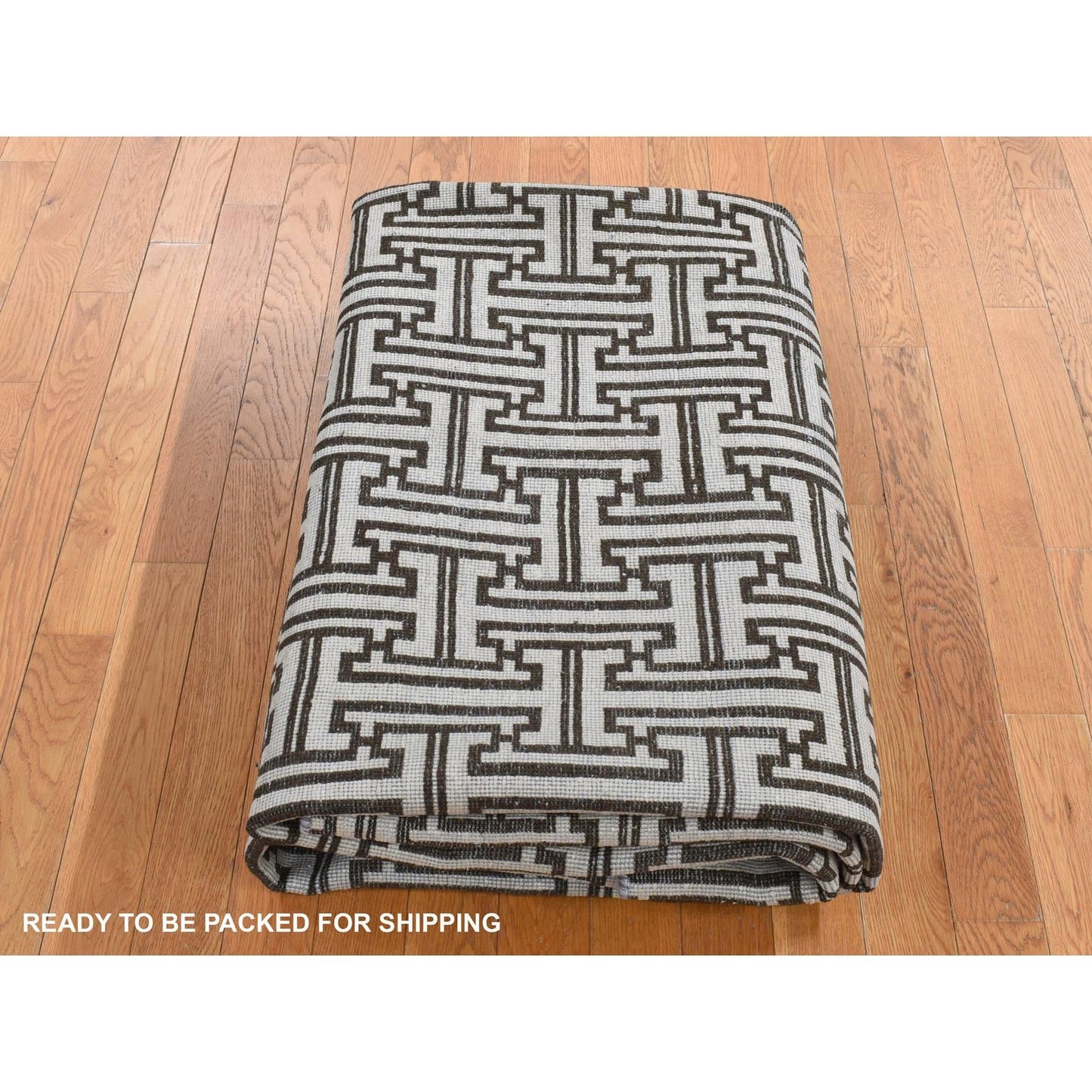 7'10"X10'3" Gray Pure Silk With Wool Roman Key Design Hand Knotted Rug