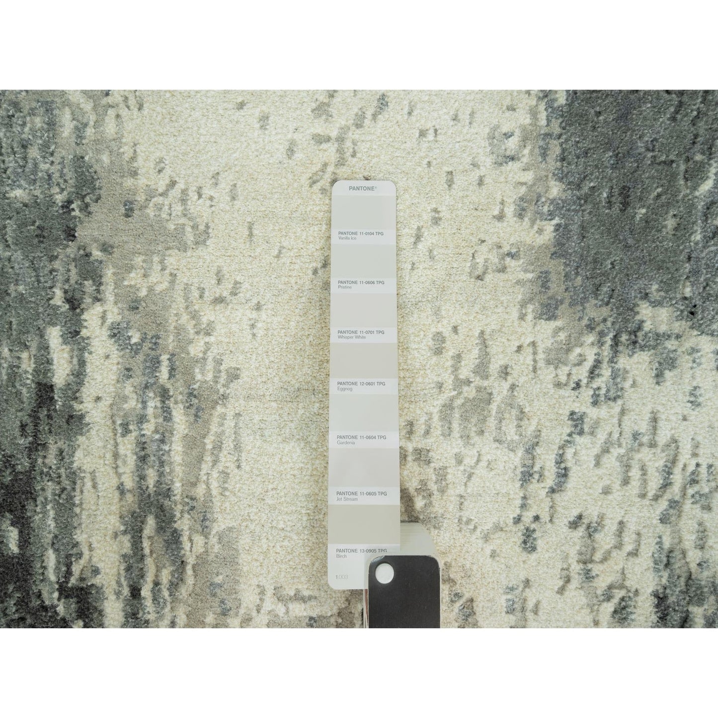 2'7"X10' Pitch Black Abstract Design Wool-Silk Hand Knotted Runner Rug