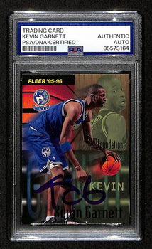 Kevin Garnett Hof Signed/Auto On Card 1995-96 Fleer Rc Card #335 Psa/Dna 198735