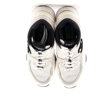 Chanel Women'S Cc All Over Print Low-Top Sneakers Suede