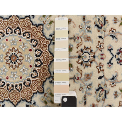 2'9"X8'6" White Nain With Center Motif Flower Design Runner Oriental Rug