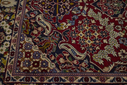 Hand-Knotted Vintage Oriental Rug Classic Floral