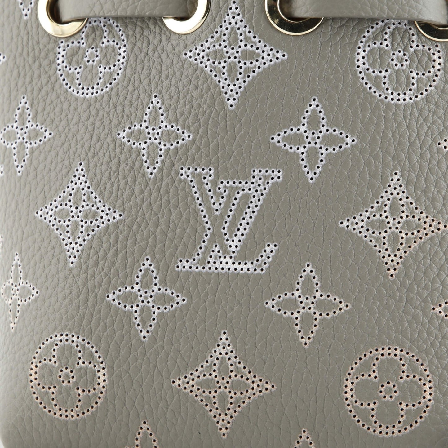 Louis Vuitton Bella Bucket Bag Flight Mode Mahina Leather Pico