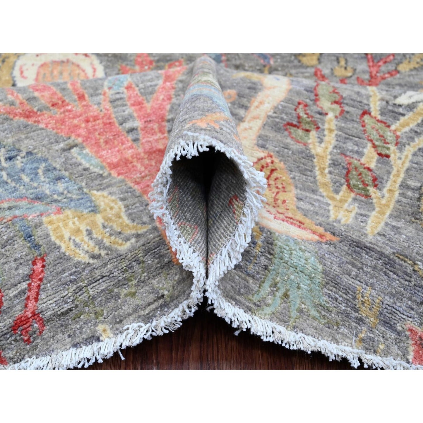 7'9"X7'9" Gray Birds Of Paradise Design Hand Knotted Soft Wool Round Rug