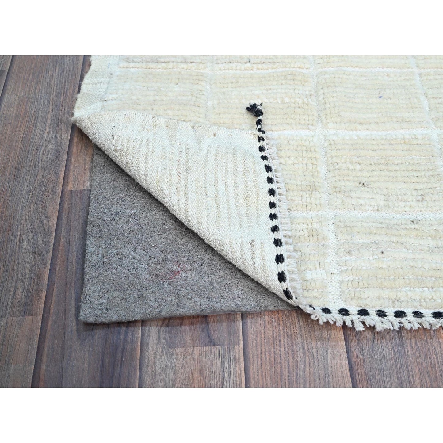 1'8"X2' Bone White Natural Wool Moroccan Weave Grid Design Hand Knotted Rug