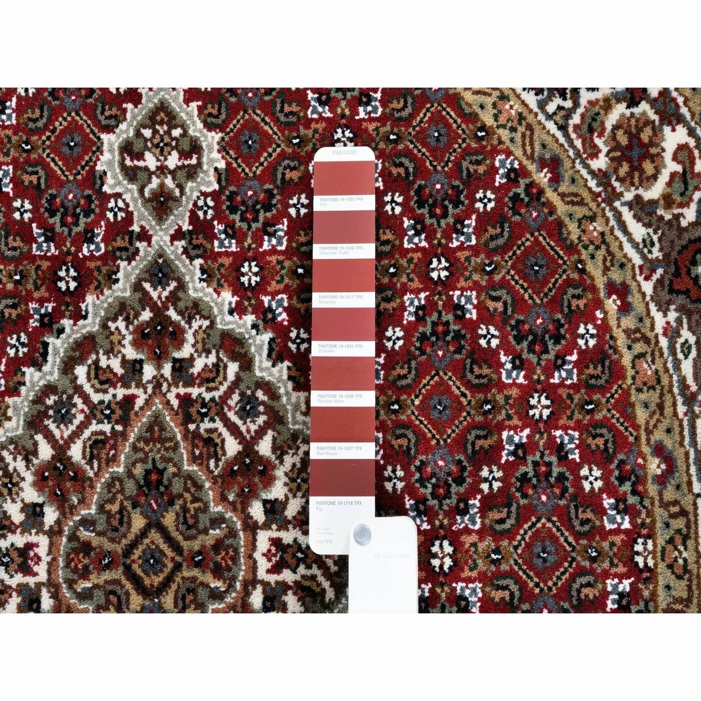 3'4"X3'4" Red Wool And Silk Fish Design Tebraz Mahi Handknotted Round Rug