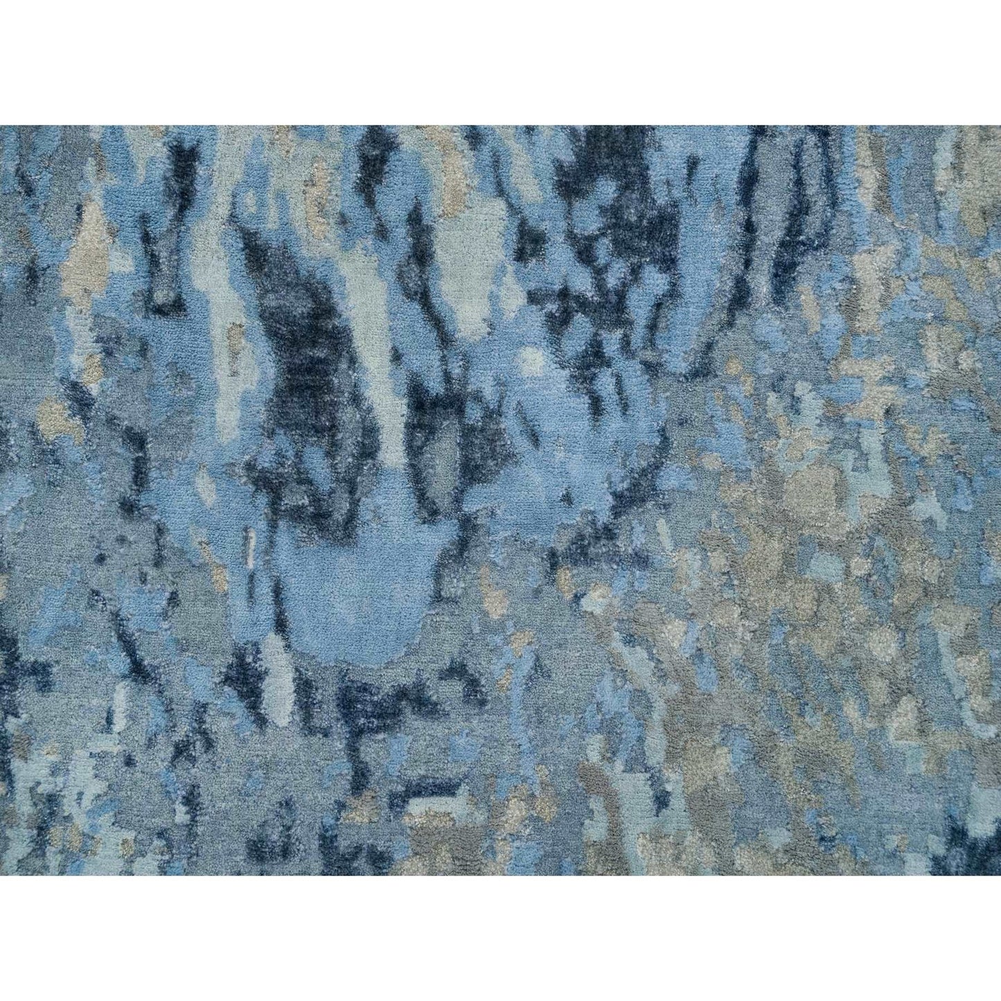 2'7"X8'1" Gray Abstract Design Wool And Silk Hand Knotted Runner Rug