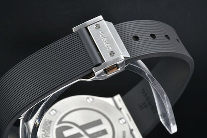 HUBLOT 581.NX.1171.RX Classic Fusion Titanium