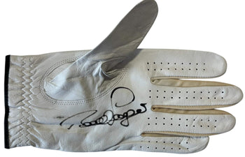 Bernhard Langer Autographed Golf Glove (Jsa)