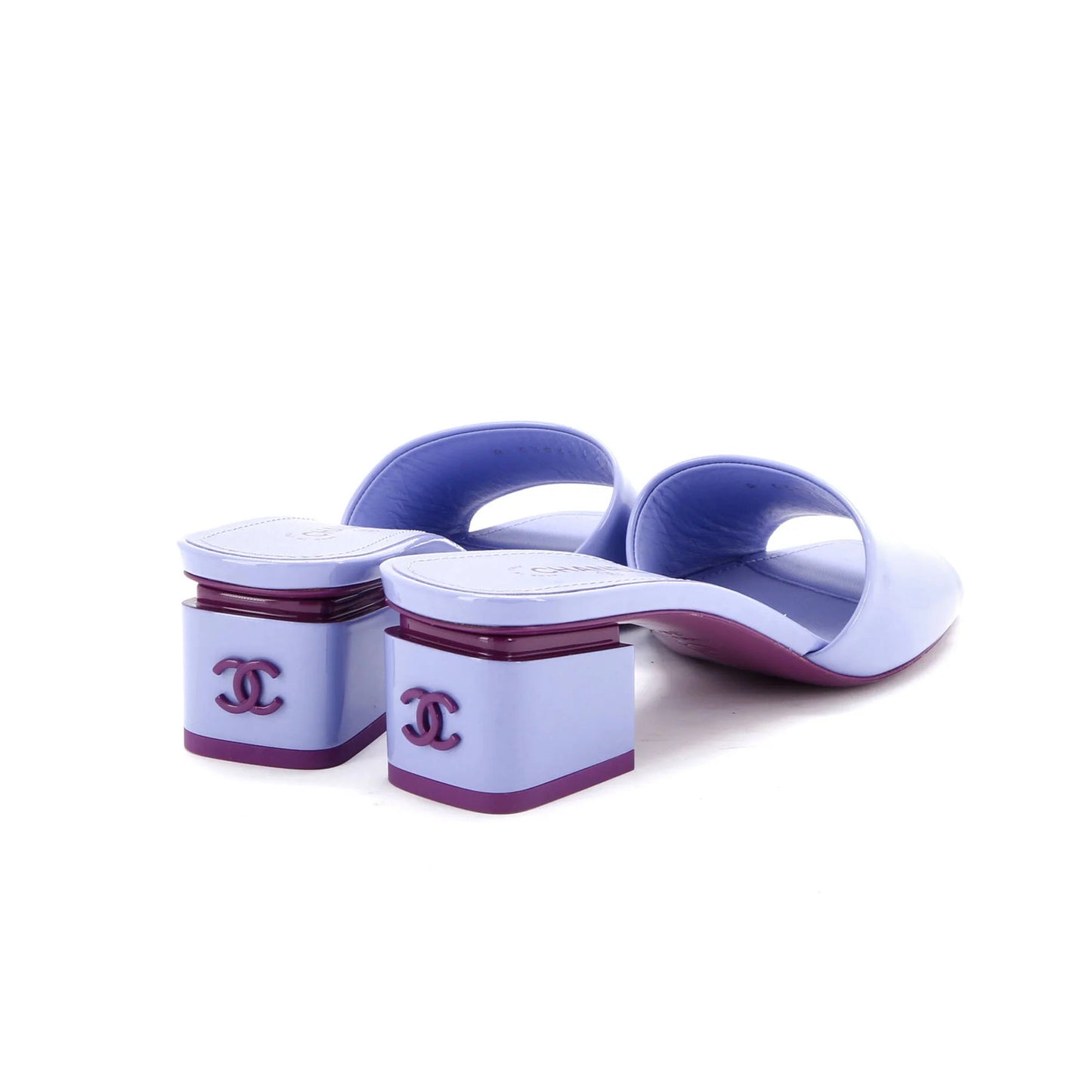 Chanel Women'S Cc Block Heeled Mule Sandals Patent