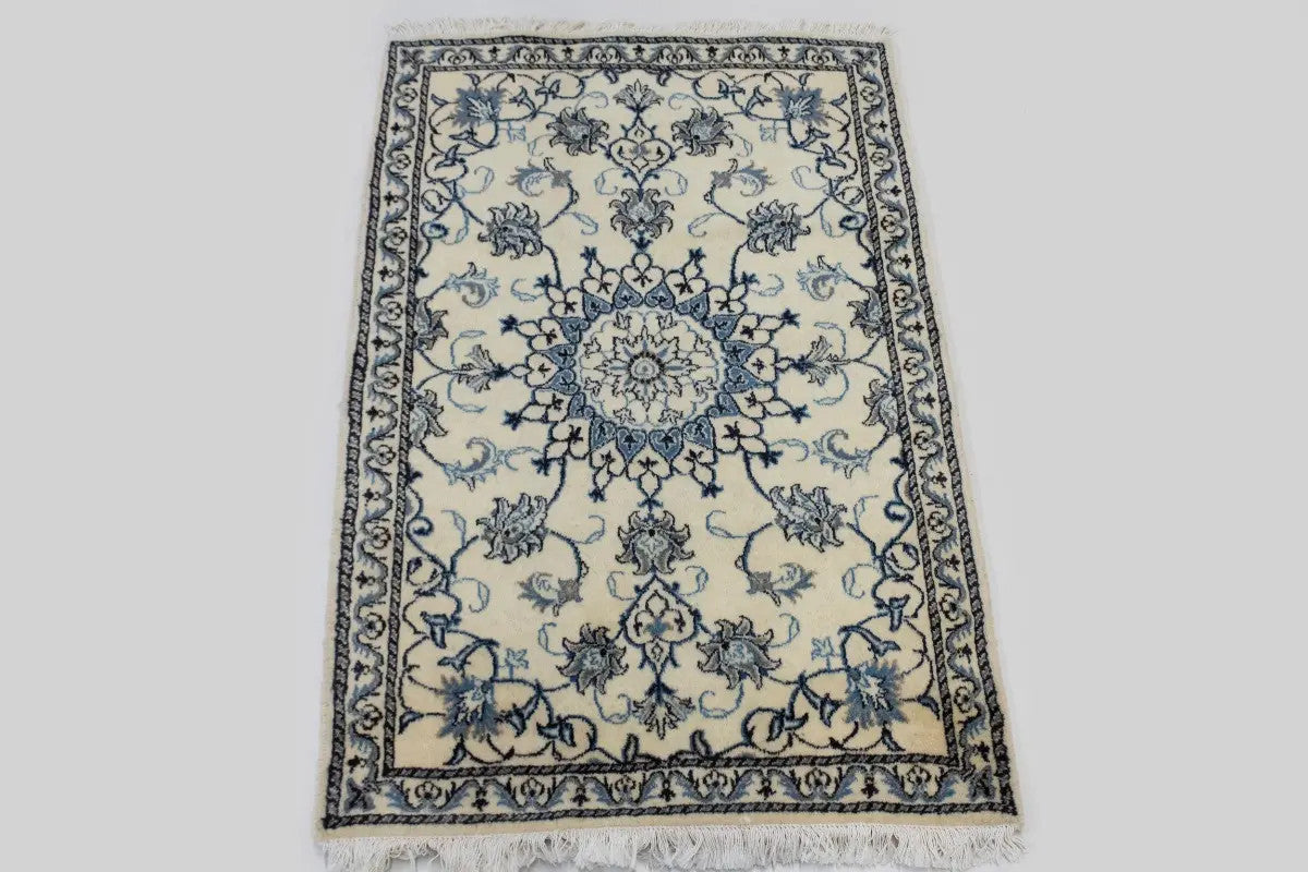 Classic Floral Plush 3X5 Nain Kashmar Oriental