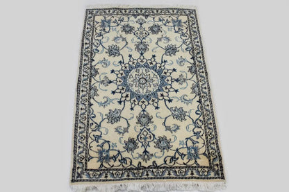 Classic Floral Plush 3X5 Nain Kashmar Oriental